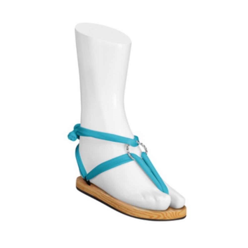 Sunsmiles gray lace up wrap beachy sandals flip flops